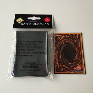 Japanilainen pieni kokoYugioh-korttipaikan suojus Matt-pelikorttiholkki 62X89mm
